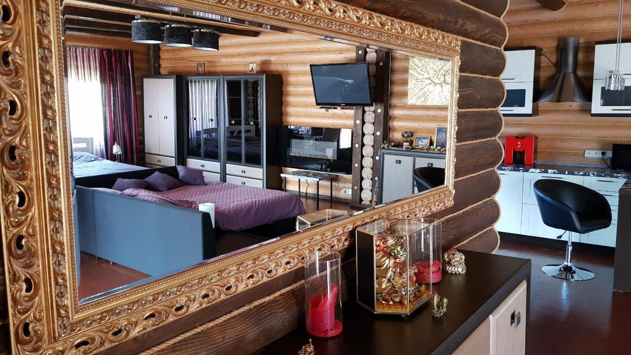 Luxury Villa With Pool And Sauna แชร์นิฟซี ภายนอก รูปภาพ