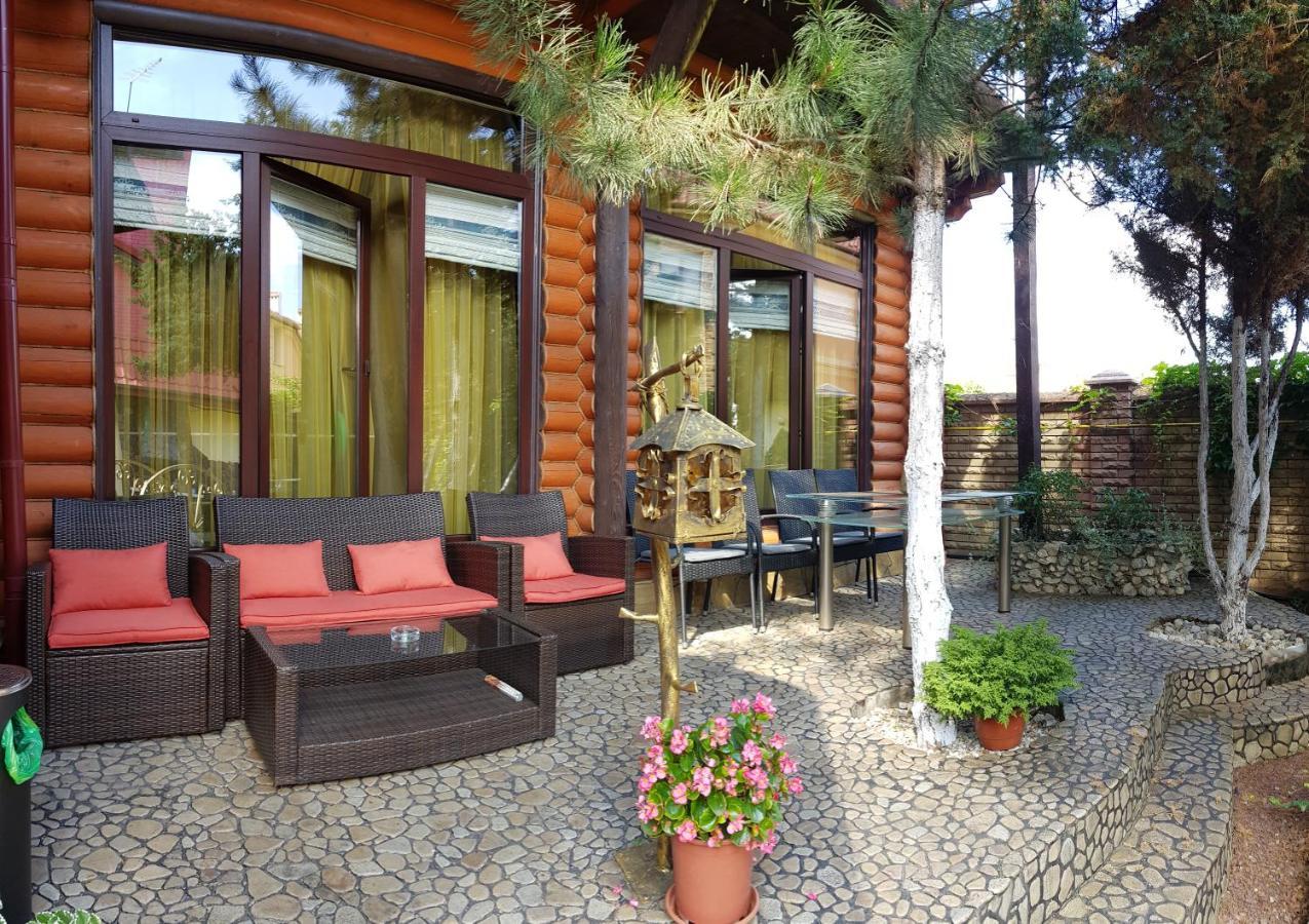 Luxury Villa With Pool And Sauna แชร์นิฟซี ภายนอก รูปภาพ